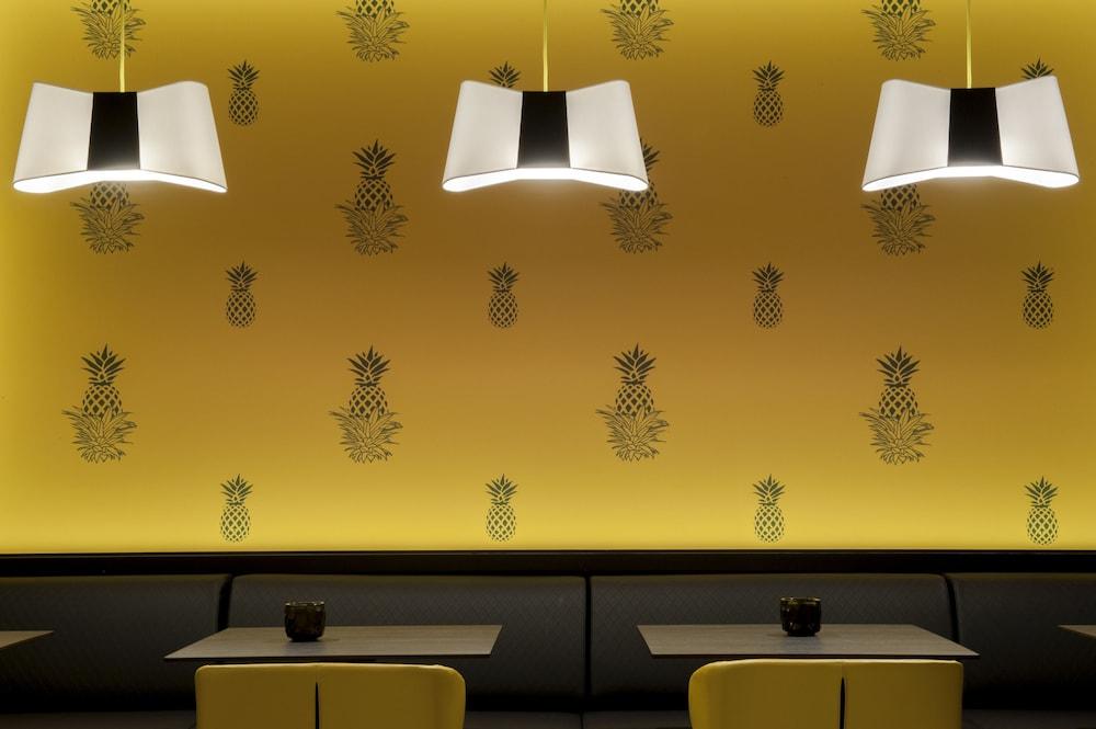 Simon Hotel Фор дьо Франс Екстериор снимка