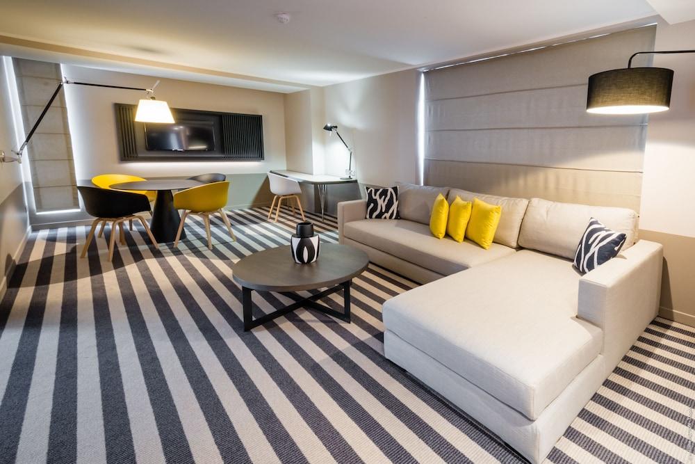 Simon Hotel Фор дьо Франс Екстериор снимка