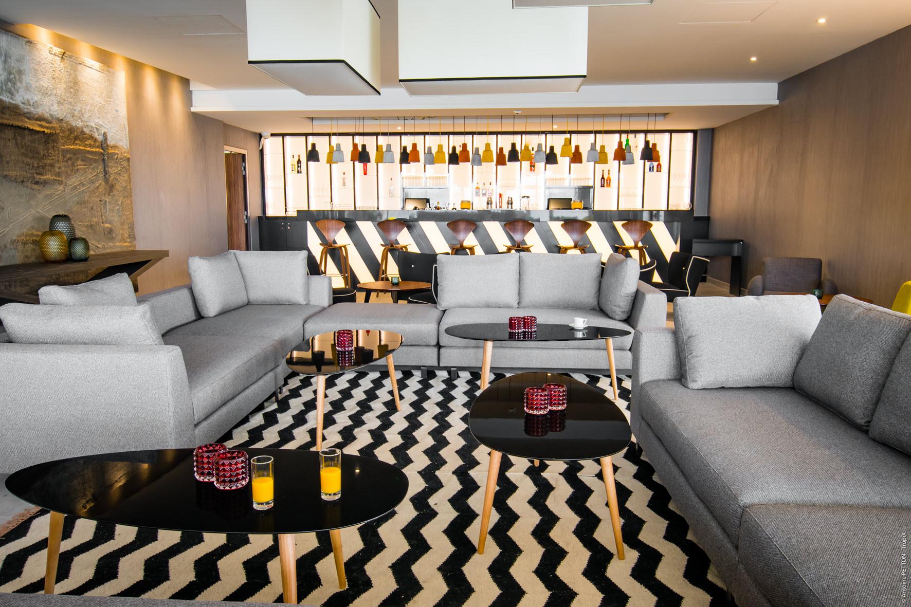 Simon Hotel Фор дьо Франс Екстериор снимка