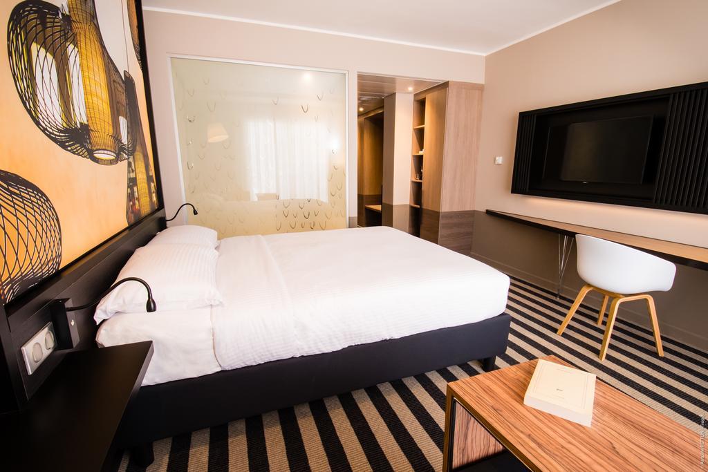 Simon Hotel Фор дьо Франс Екстериор снимка