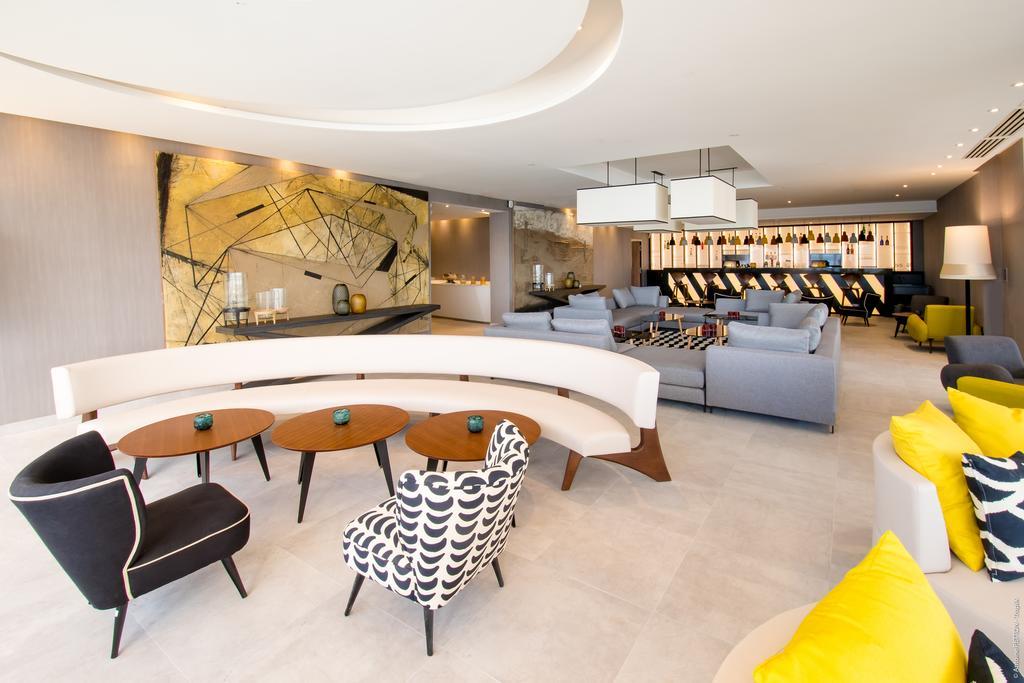 Simon Hotel Фор дьо Франс Екстериор снимка