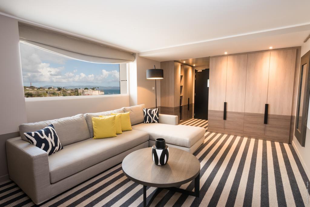 Simon Hotel Фор дьо Франс Екстериор снимка