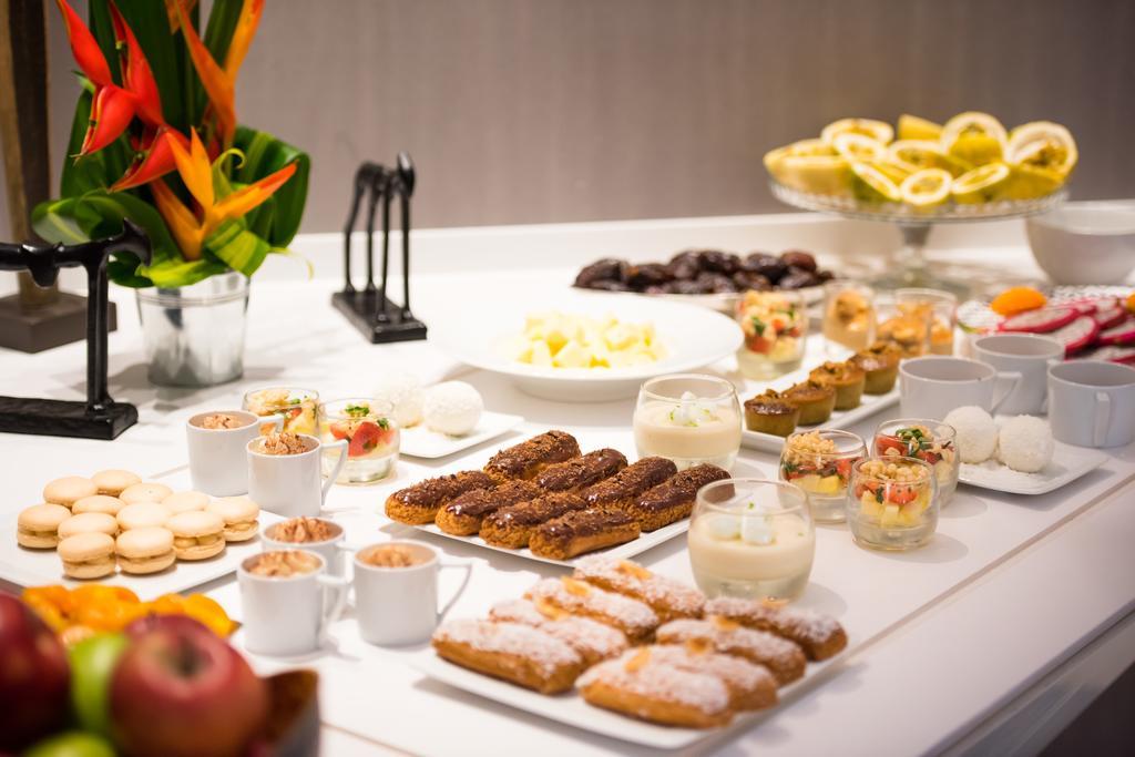 Simon Hotel Фор дьо Франс Екстериор снимка
